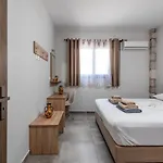 Village * Κολύμπια