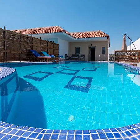 Village * קולימביה