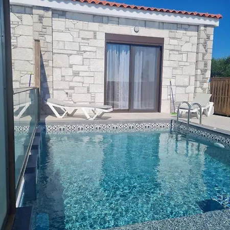 Villa Village *