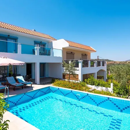 Villa Village *