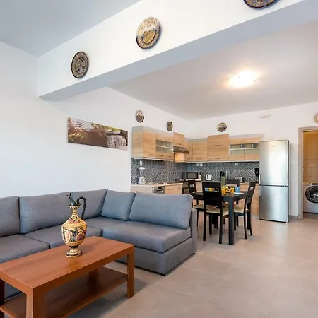 Village קולימביה