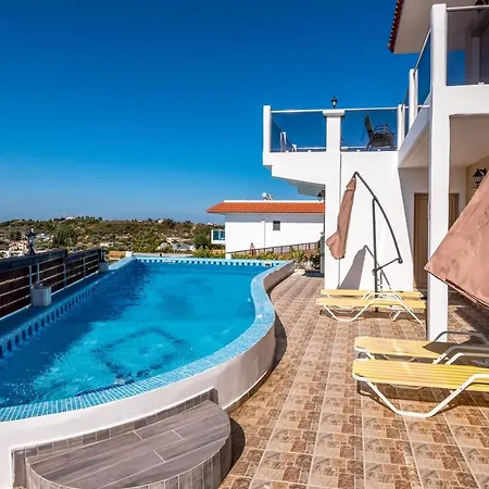 Villa Village *