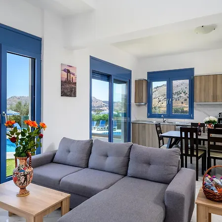 Village ヴィラ コリンビア