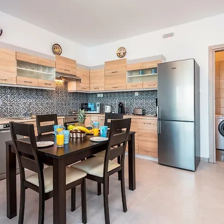 Village ヴィラ コリンビア