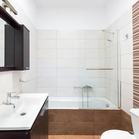 Village ヴィラ コリンビア