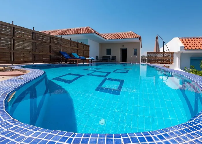 Village * Κολύμπια